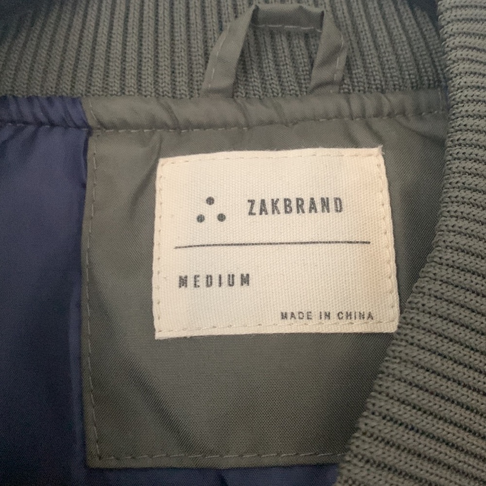 Men’s Jacket - Picture 2 of 4